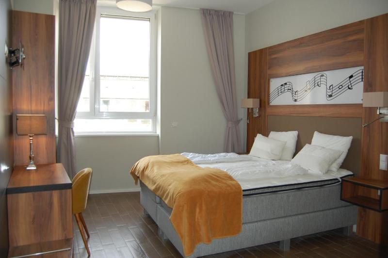 Double Room image 1