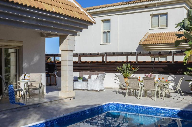 Three-Bedroom Villa image 1