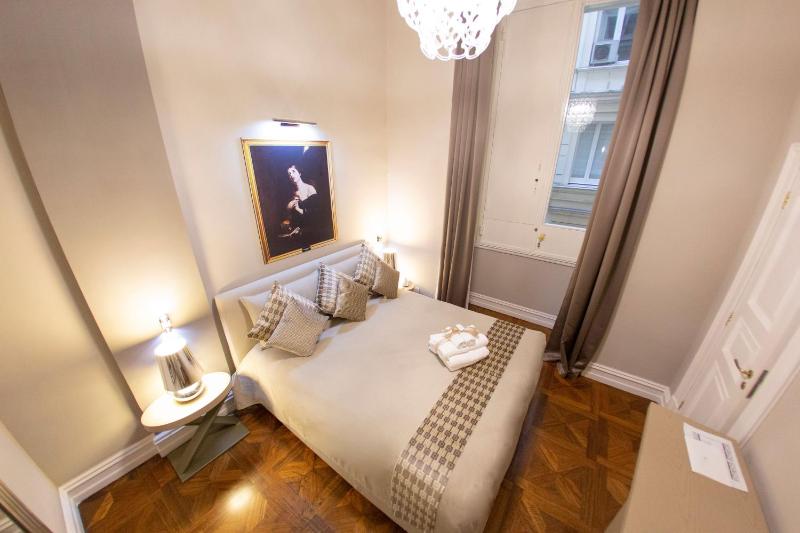 Standard Double Room image 2