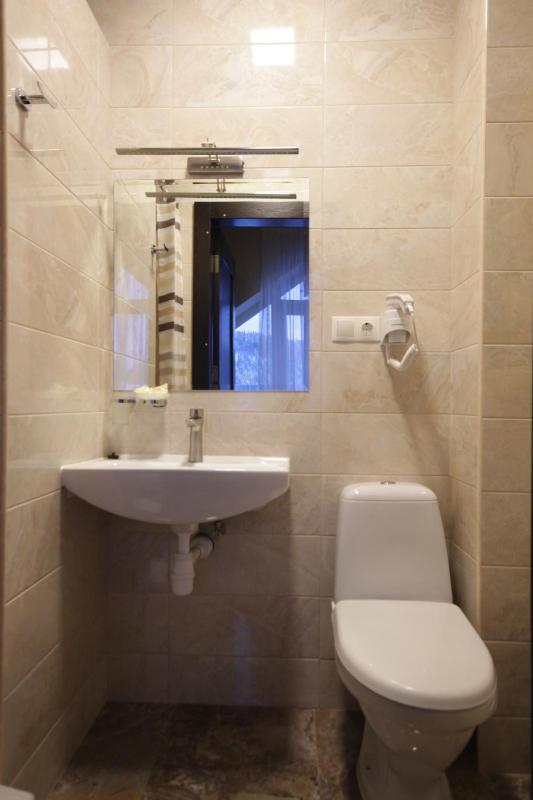Deluxe Triple Room image 2