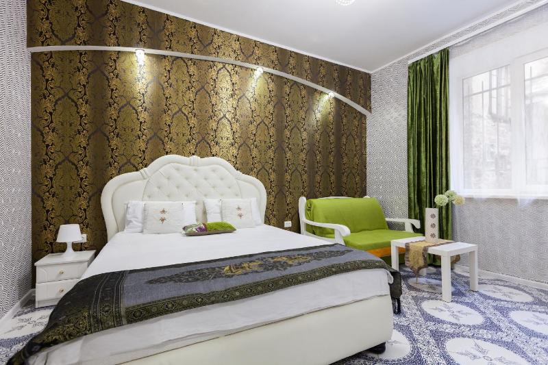 Apartments Leopolli near Opera House - image 1