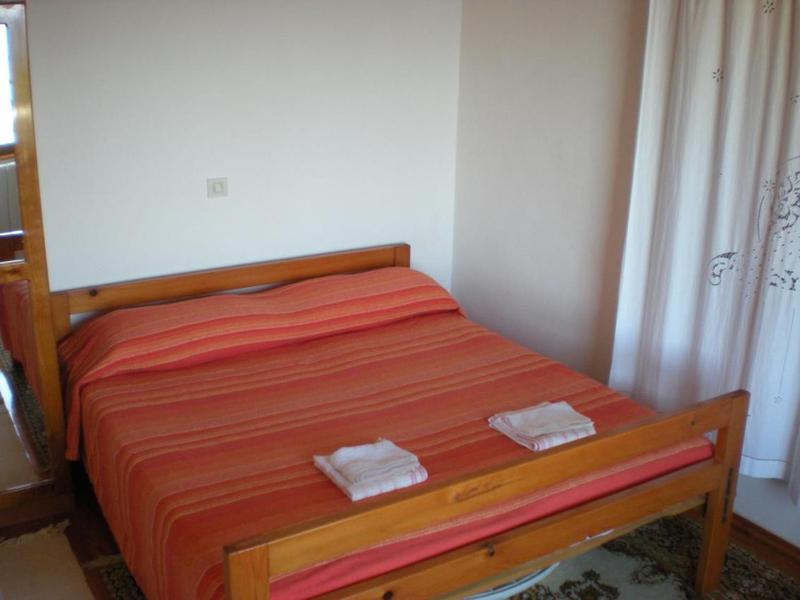Two-Bedroom Apartment with Terrace and Sea View image 2