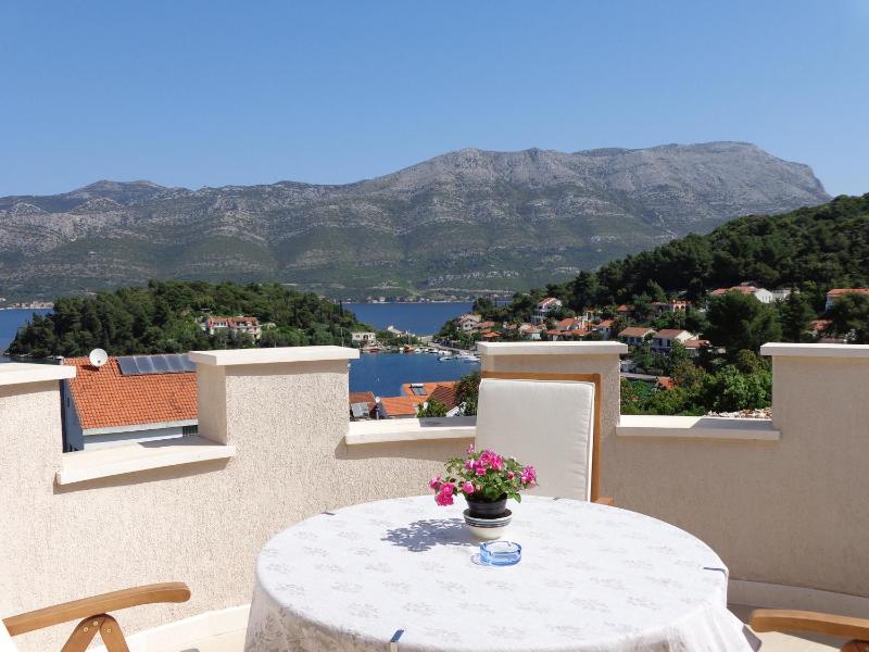 Deluxe Suite image 3