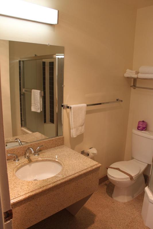 King Room image 3
