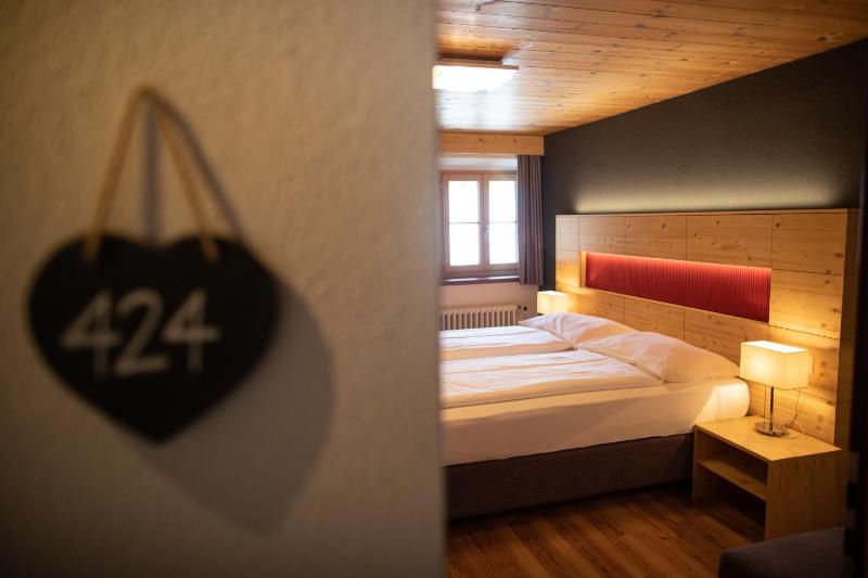 Double Room image 3