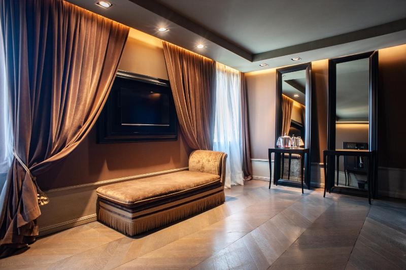 Junior Suite image 3
