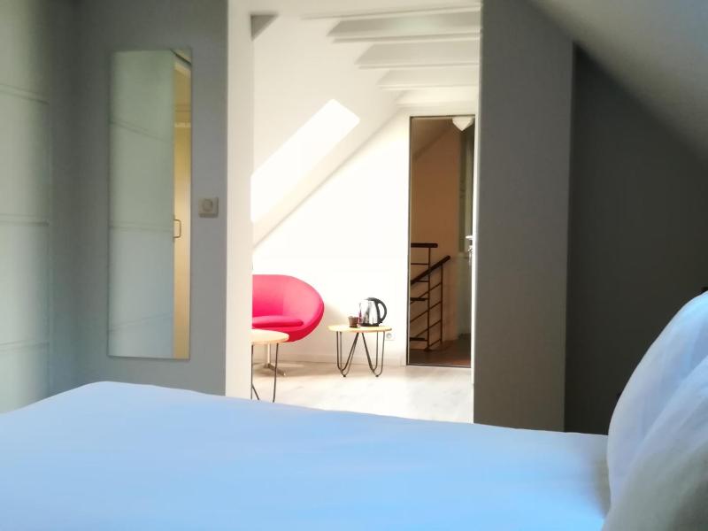 Triple Room with Garden View image 1