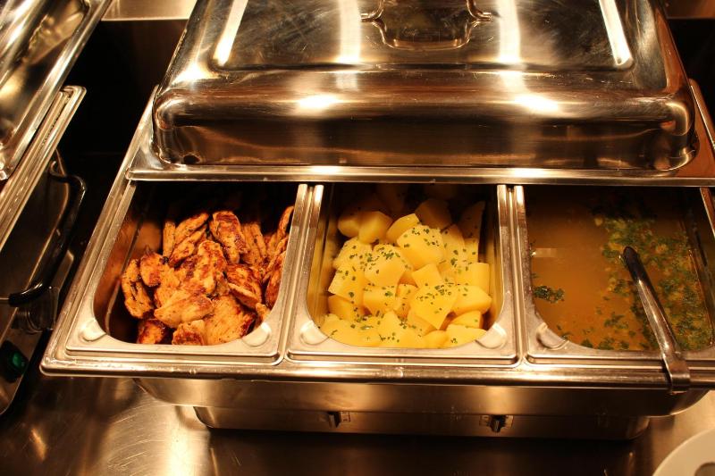 Quadruple Room image 2