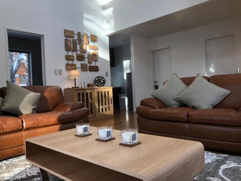 Holly House - image 33