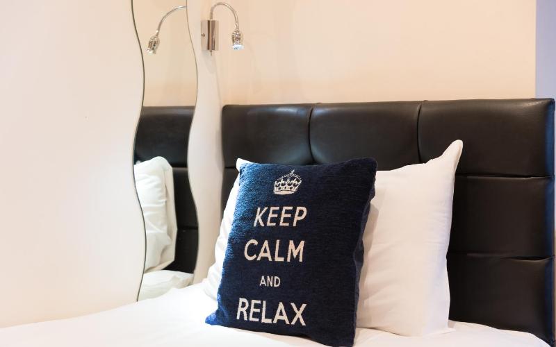Single Room image 4