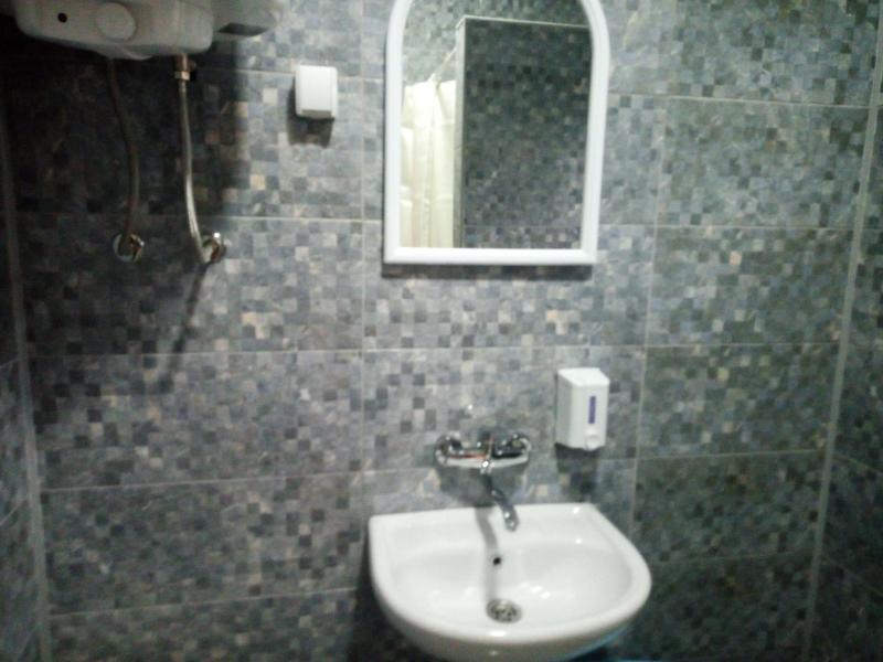 Double or Twin Room with Bathroom image 2
