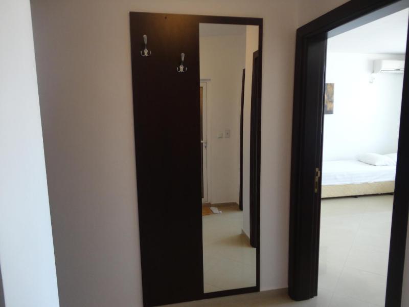 One-Bedroom Apartment with Terrace image 3