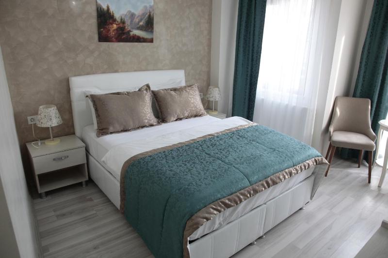 Deluxe Apartment image 2