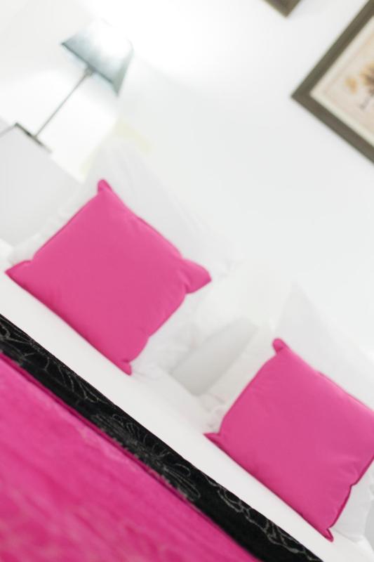 Classic Double or Twin Room image 2