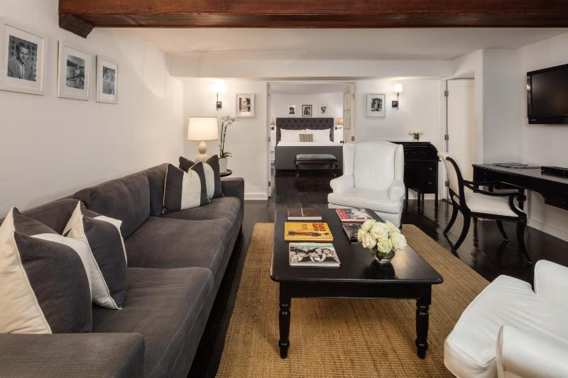 Superior King One-Bedroom image 2