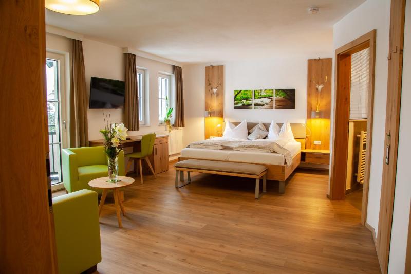 Deluxe Double Room with Balcony image 1