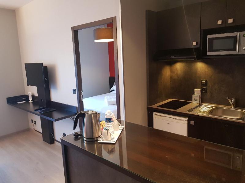 Executive King Room image 4