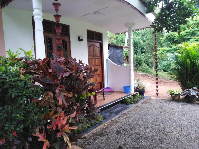 Mirissa Green Villa - image 8