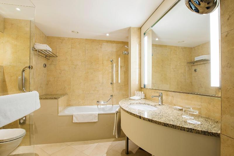 Suite image 3