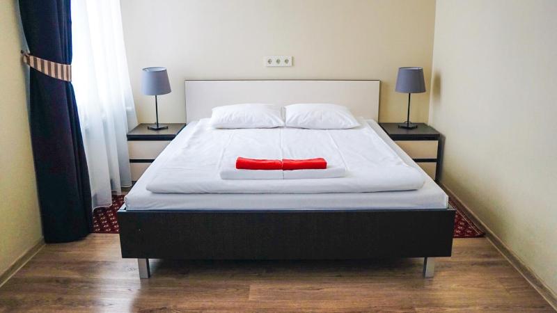 Double Room with King Size Bed image 1