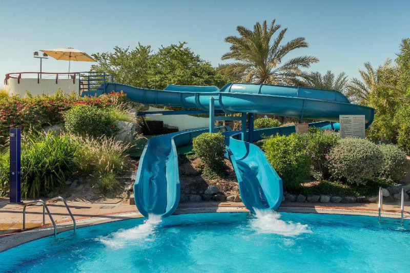 Executive Suite with Sea View and Lounge Access Including Complimentary access to Surf Pool, Adventure Park, Wave Pool and Lazy River image 2