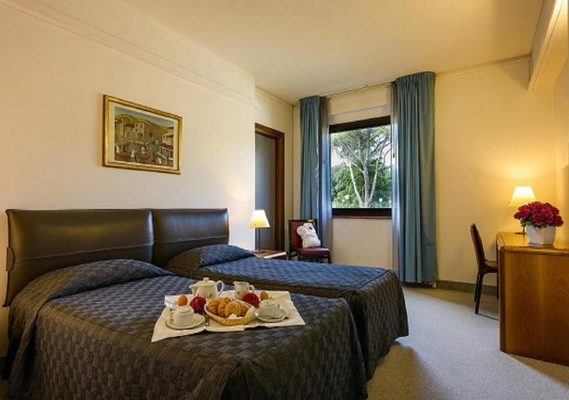 Single Room image 2