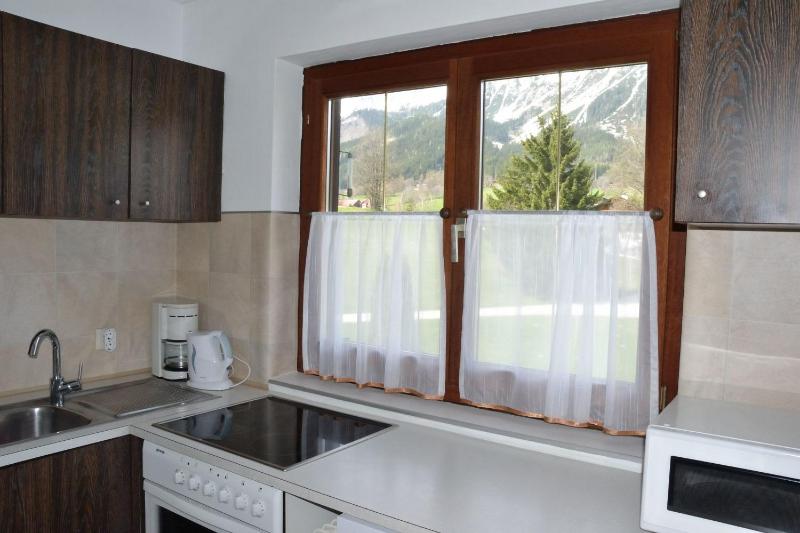 Two-Bedroom Apartment with Balcony and Terrace image 4