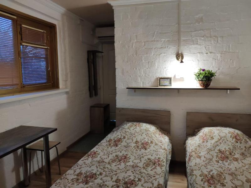 Standard Double or Twin Room image 3