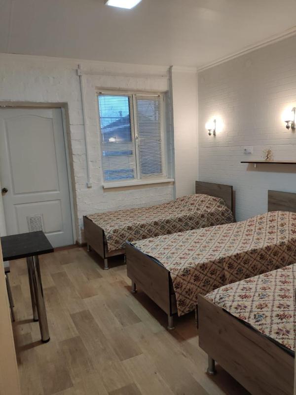Standard Triple Room image 3