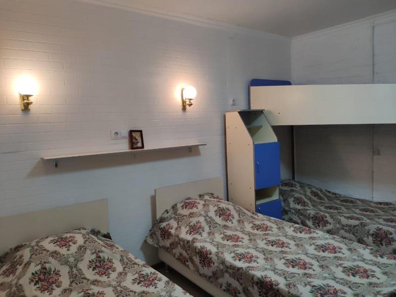 Standard Quadruple Room image 2