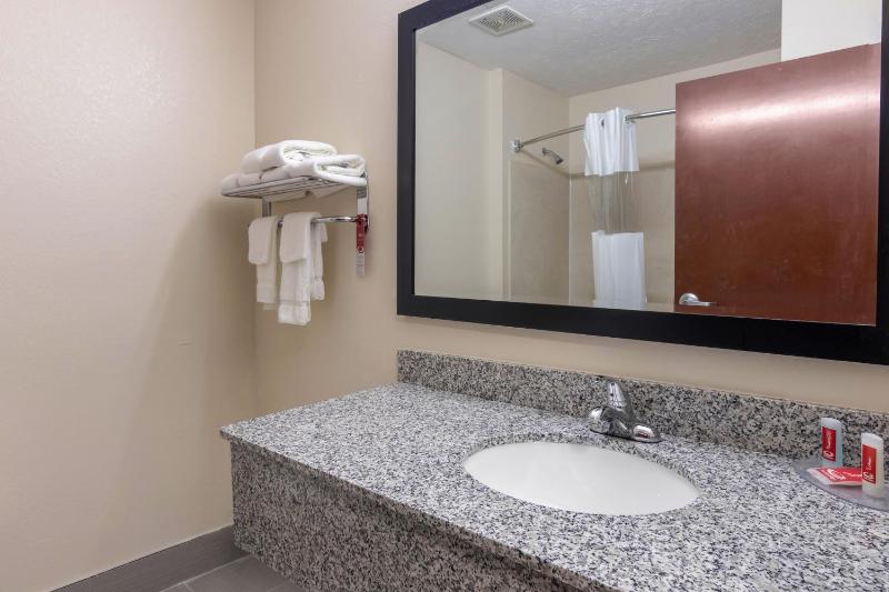Deluxe Double Room image 2