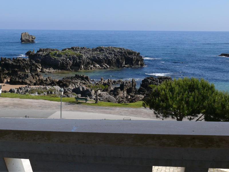 Twin Room with Sea View image 4