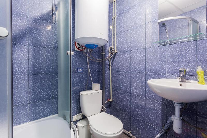 Quadruple Room with Shared Bathroom image 1