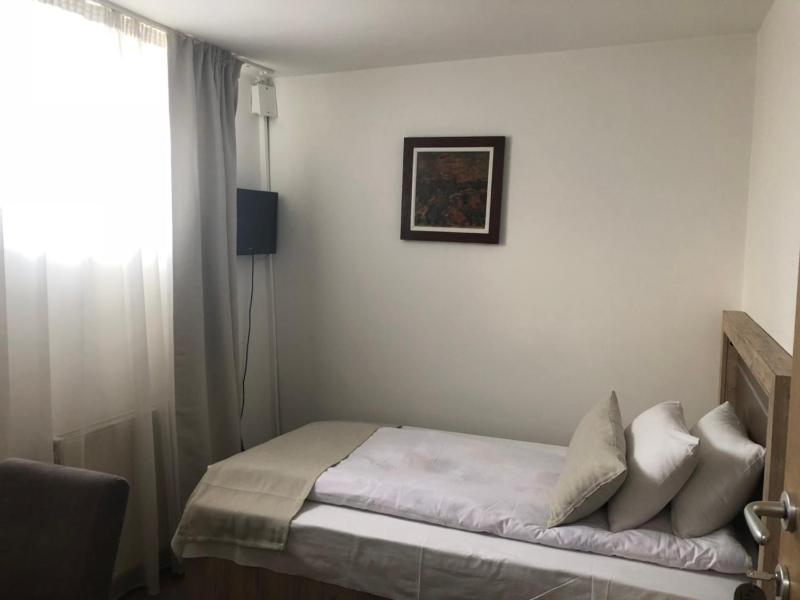 Single Room image 1