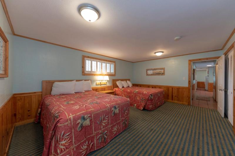 D&R Pelican Bay Resort - image 36