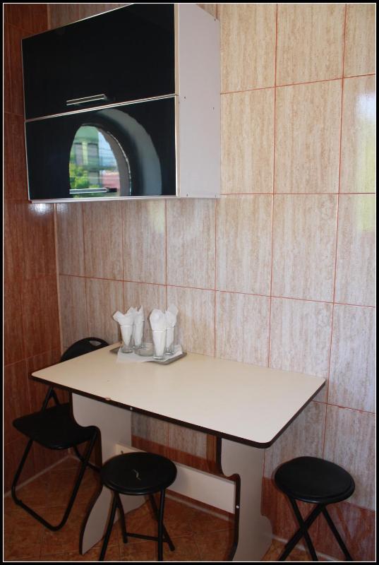 One-Bedroom Apartment image 3