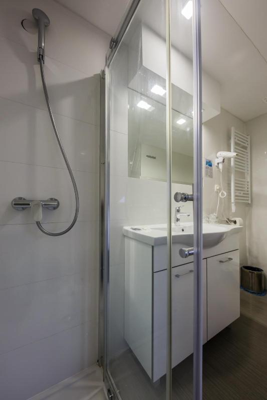 Duplex Junior Suite image 3