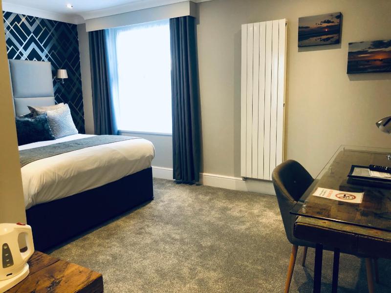 King Room image 3