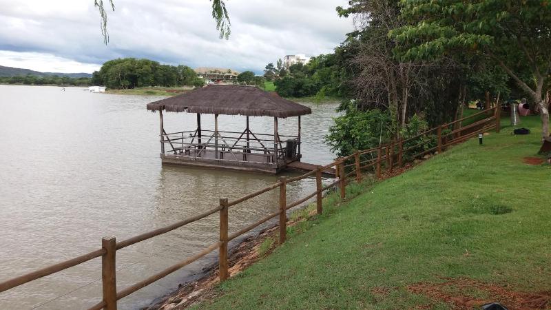 Aldeia do Lago C104- COOLER liberado no parque aquático churrasqueiras internet no ap rampa no lago pesqueiro carregador carro elétrico - image 28