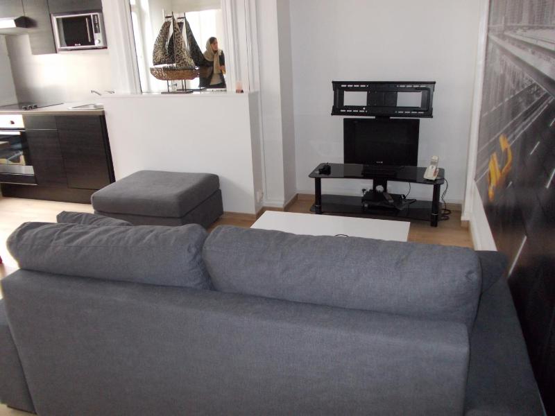 Deluxe Apartment - 2nd Floor image 4