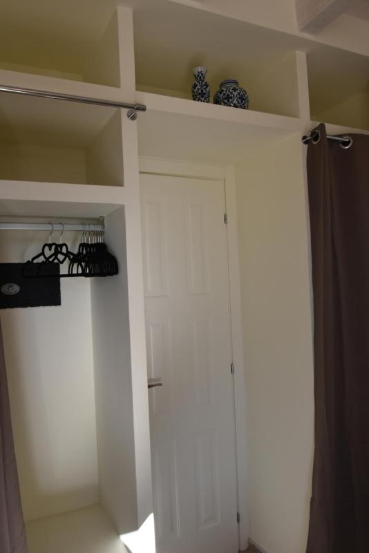 Twin Room with Private Bathroom image 4
