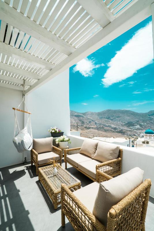 Apartment with Sea View image 3
