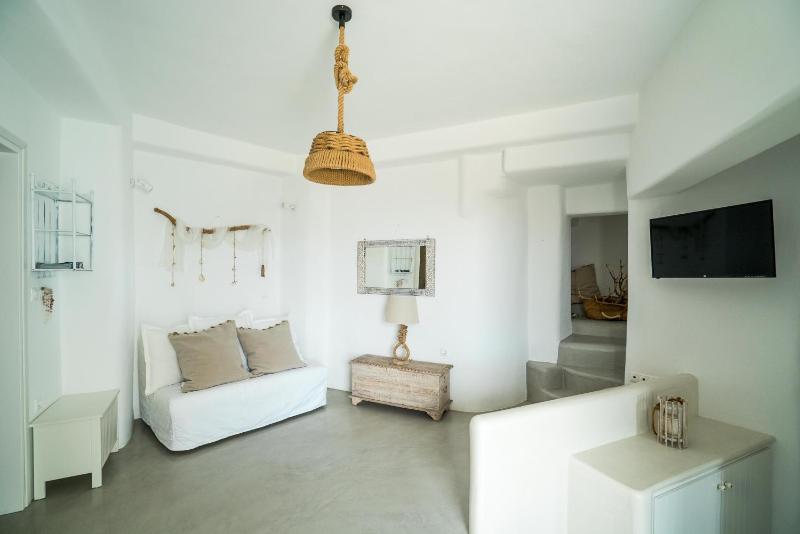 Apartment with Sea View image 4