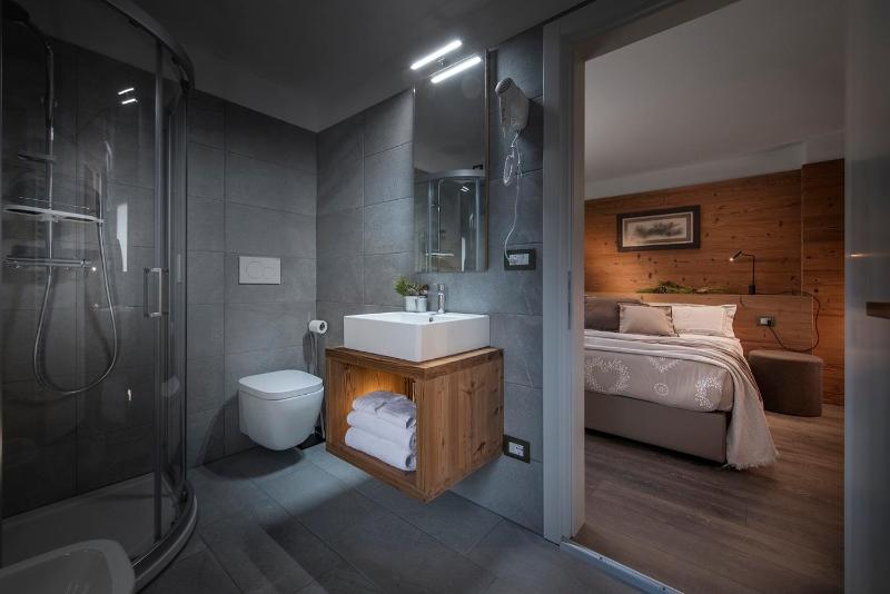 Double Room image 2