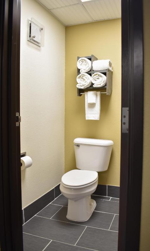 Double Room image 3
