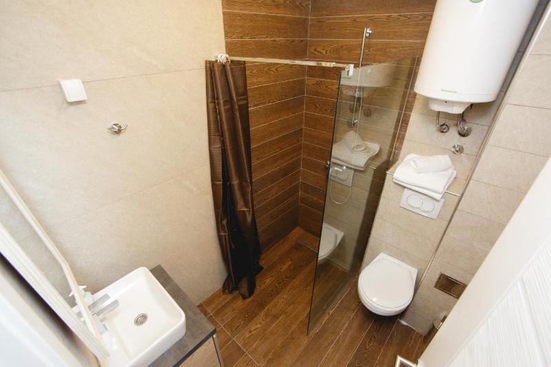 Apartment image 2