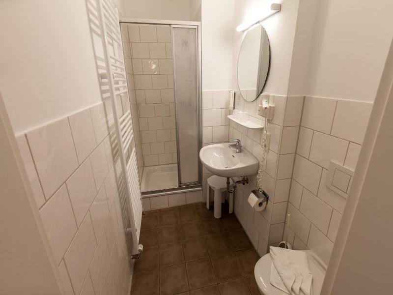 Triple Room image 2