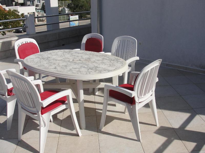 Two-Bedroom Apartment with Terrace No.12 image 4