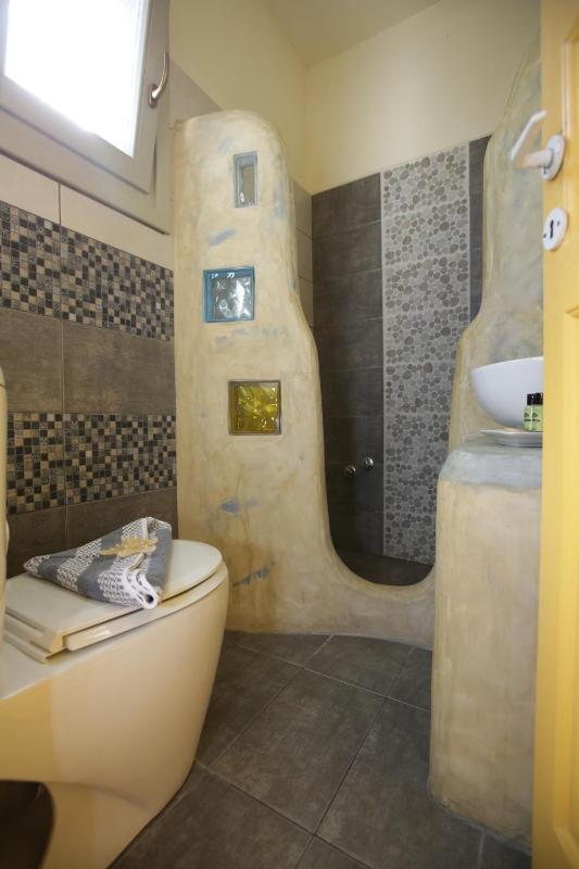 Studio with Partial Sea View (2 Adults) image 2