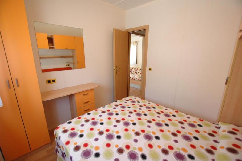 Mobile Home (4 Adults) image 2